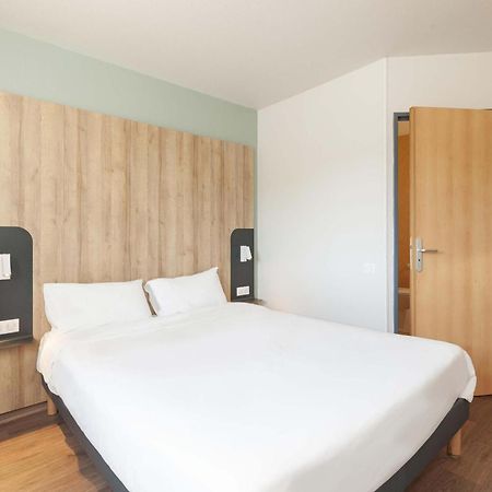 B&B Hotel Pau Lescar Εξωτερικό φωτογραφία
